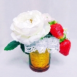 薔薇と苺のアレンジメント